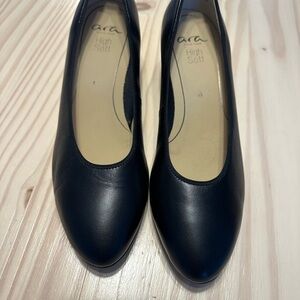 Ara Women's Classic Black Pump